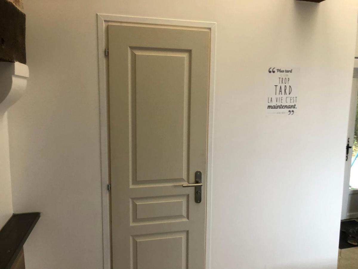 ホテル La Bouillerie Du Manoir Des Breholles Goustranville エクステリア 写真
